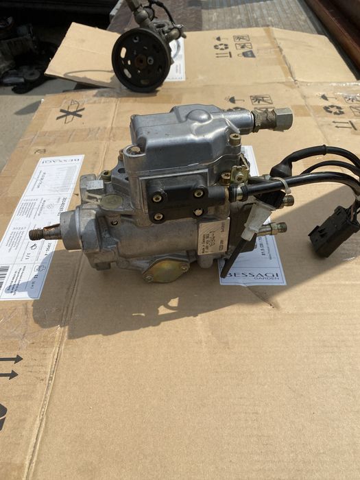 Pompa injectie Chrysler Voyager 3 2.5TD An 1998/2000 Pret 1500 lei nou