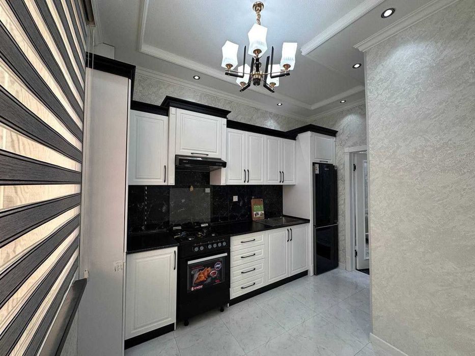 5 комнатная квартира на 3 этаже 108кв/м, в Самарканде