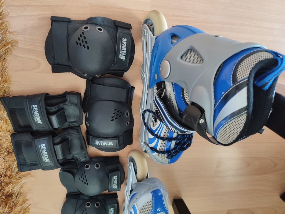 Продавам ролери SPARTAN с 2 чифта  наколенки и налакътници
