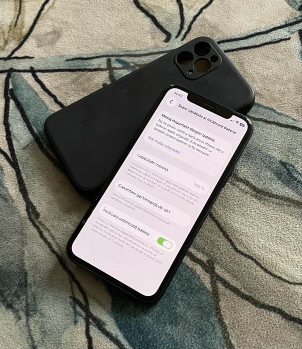 Vând iPhone 11 PRO Midnight Green / 100% bateria !
