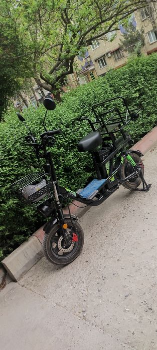 Velo skuter holati yangi 2 ta batarekasi 70 da 140 yuradi tezligi 45