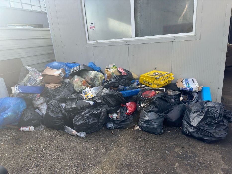 Debarasari in gospodarii, ridicare moloz și deseuri din construcții