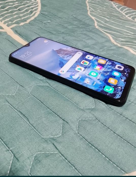 Продам смартфон Redmi 9T  128GB