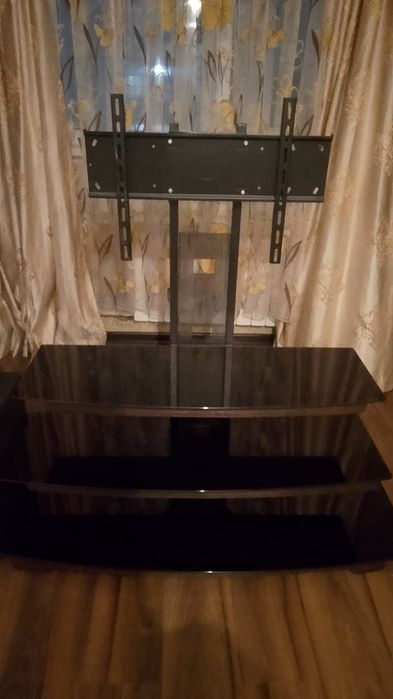 Подставка для телевизора