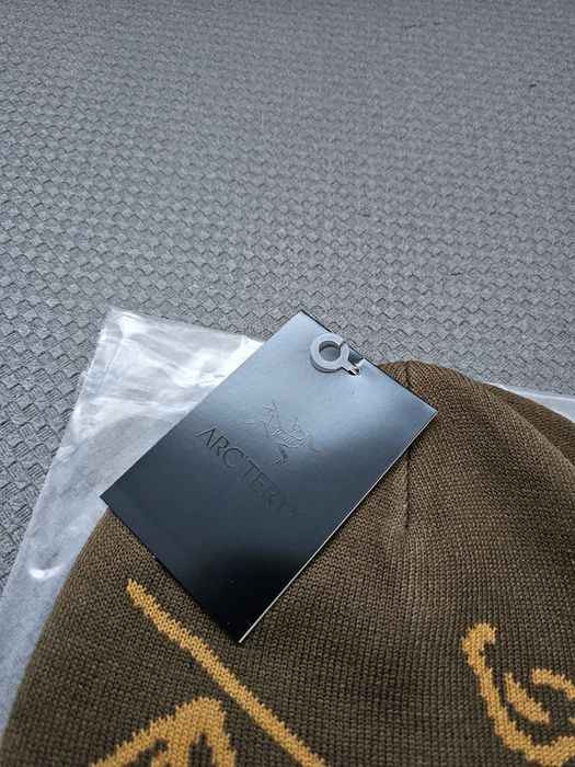 Căciulă arcteryx