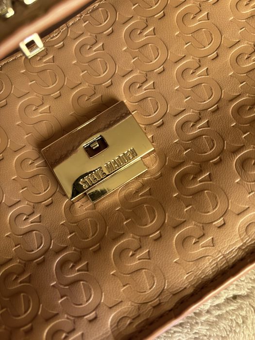 Като нова чанта на Steve Madden