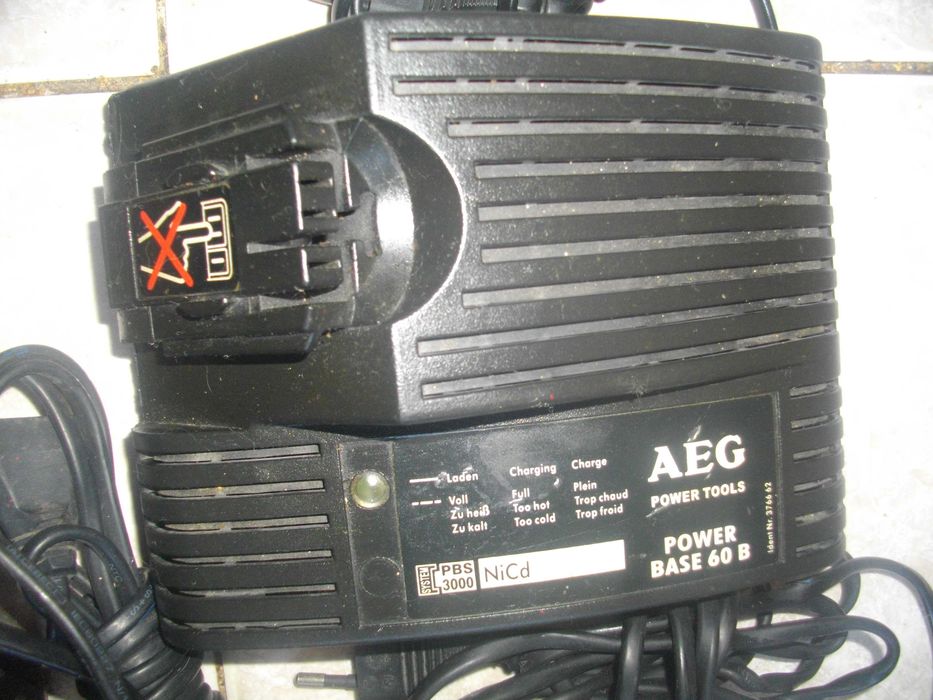 Milwaukee-Ferm-AEG-Alpha Tolls-Зарядно-12-24 Волта-Ли-Йон-Никел-Кадмий