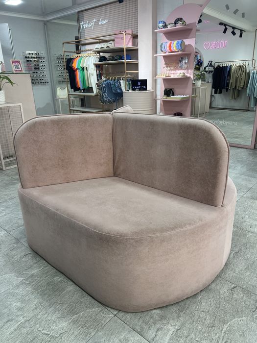 Диван круглой формы