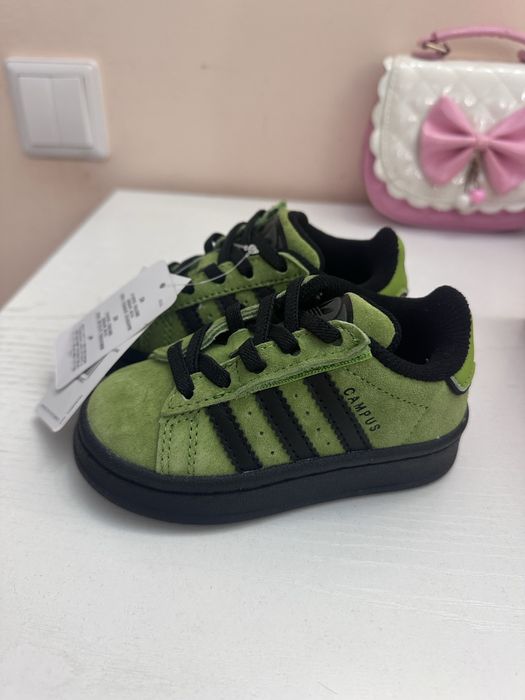 Продам новые кроссовки!