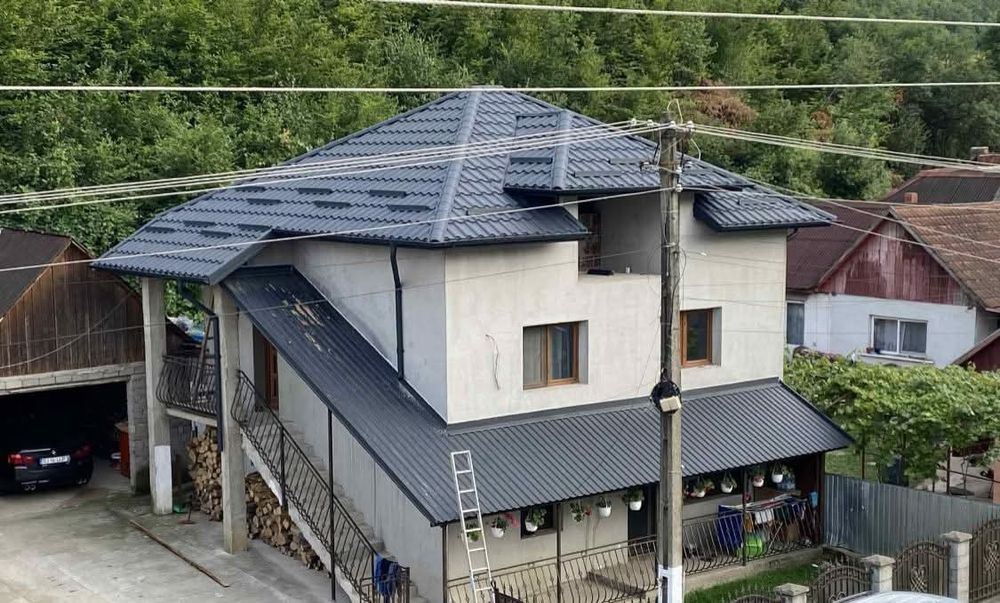 Executăm acoperisuri 
2. Montaj orice tip de invelitoare,
3. Dulgherie