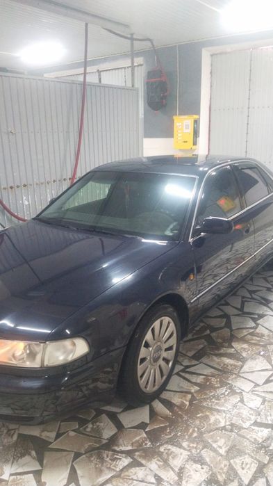 Audi A8 D2 продам