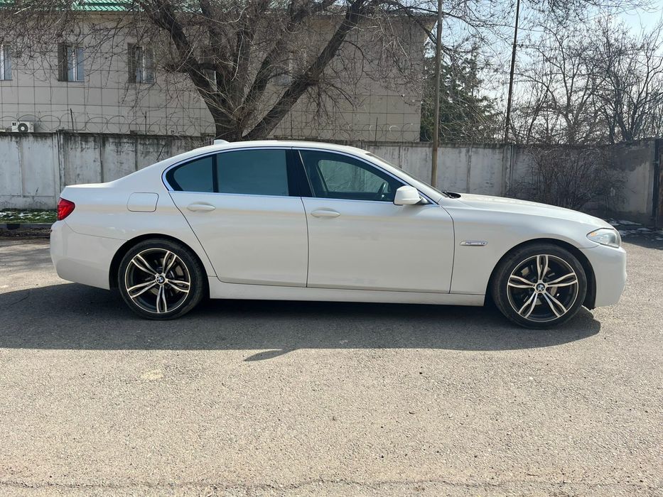 Продам Bmw 528i f 10