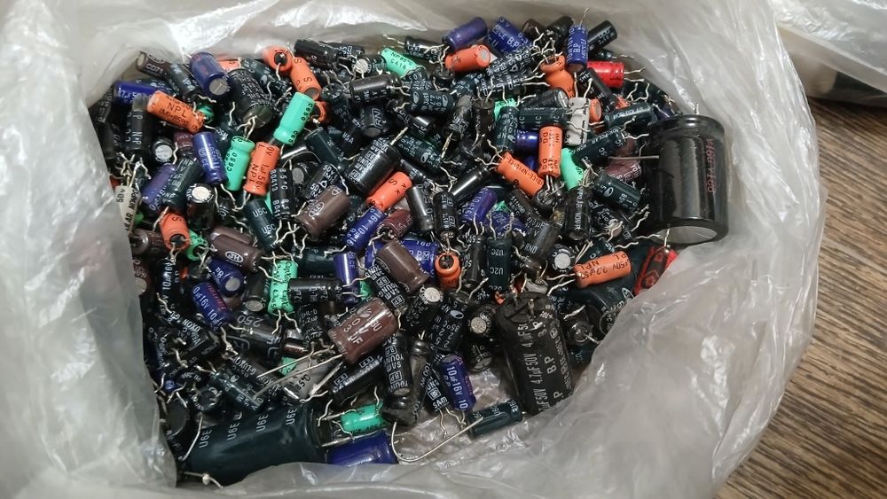 Неполярные электролитические конденсаторы