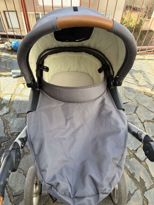 Mutsy Evo количка със зимен кош и седалка