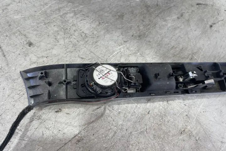 Tweeter fata stanga boxa Volkswagen VW Touareg 2004