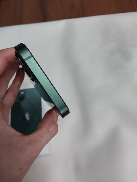 Айфон 13 128г идиял 99%