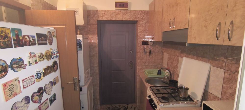 vand garsionera renovata