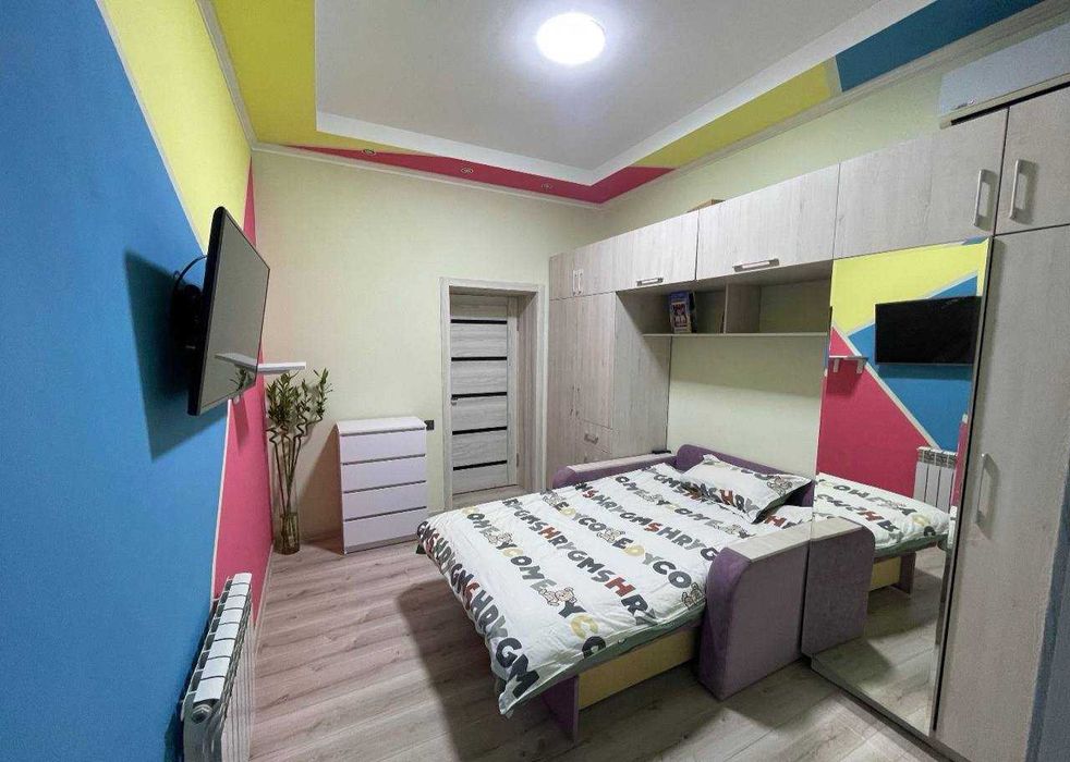 Чиланзар 1  Квартал ВЫСОКОПОТОЛОЧКА 3,40 2/4/4 кирпич