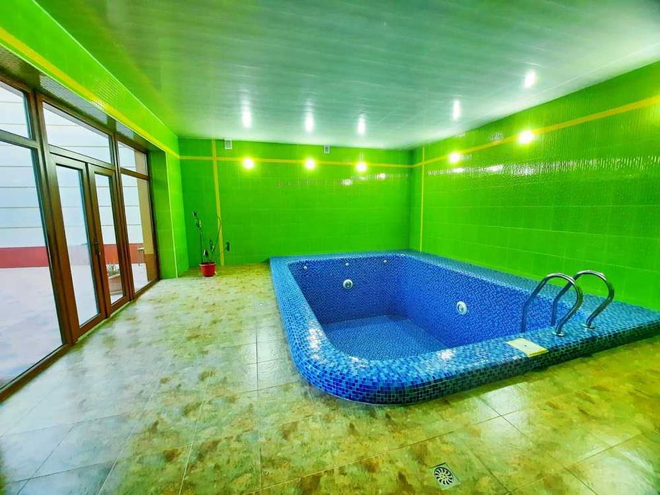 Евродом 5,5 соток на метро Буюк Ипак Йули