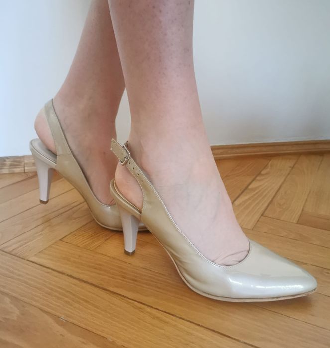 Sandale din piele naturala lacuita