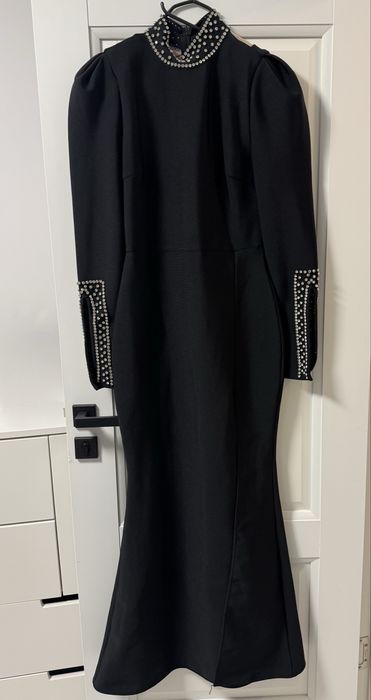 rochie neagra eveniment