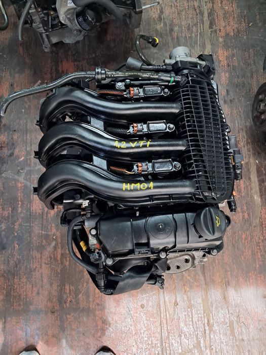 Motor Peugeot 3008  1.2 VTI Tip HM01 an 2009 - 2017 Motor Peugeot 308 Peugeot 208