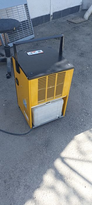 Продам осушитель воздуха б/у