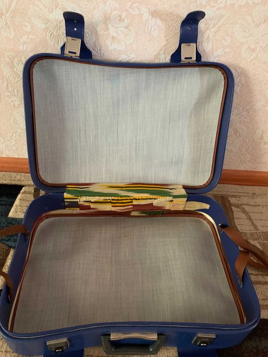 Чемодан  новый отличного качества.  Продаю.