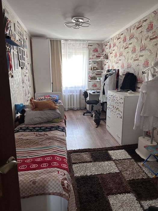 Продам квартиру шипина172а