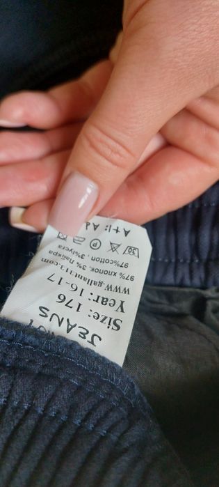 Продам брюки на  подростка