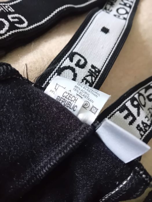 Pantalon din membrană stop wind.