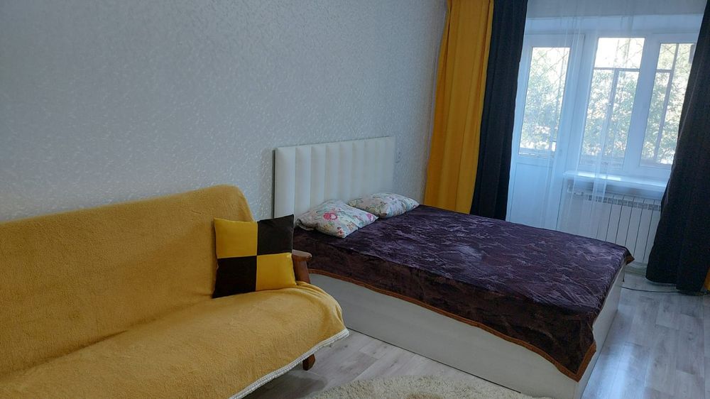 1 комн посуточно, на ночь в центре, возле облакимата, площади, Mart