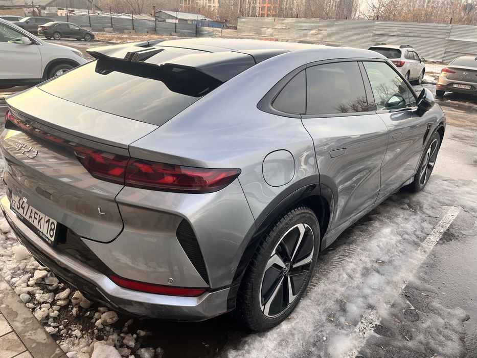 Электрический автомобиль BYD