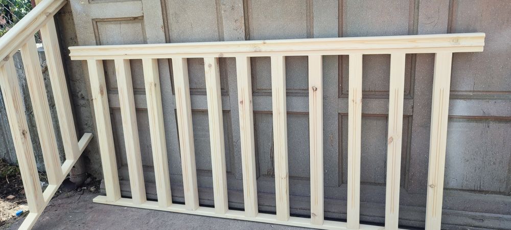 Дървен парапет по поръчка