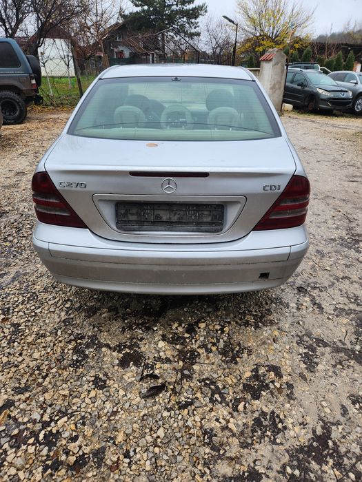 Мерцедес w203 2.7цди на части/Mercedes w203 2.7cdi na chasti