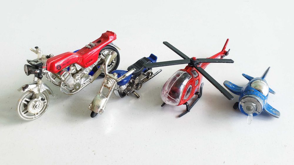 Железные машинки