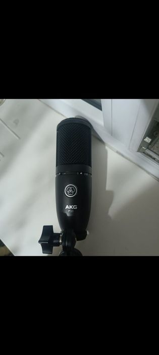 Звуковая карта focusrite 2i2