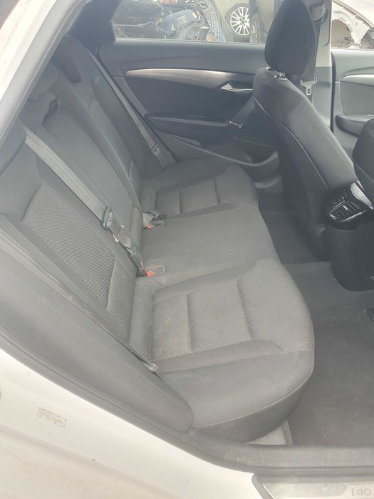 Dezmembrez Hyundai i40 motor 1.7 crdi 136 cp D4FD 2014 radiator intercooler chit roata rezerva slim panou sigurante jug motor carcasa filtru aer jante