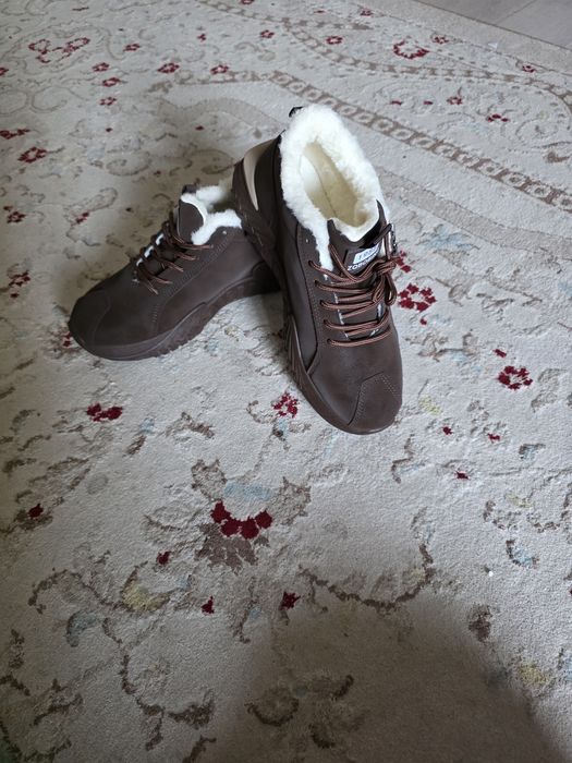 Мужские кроссовки