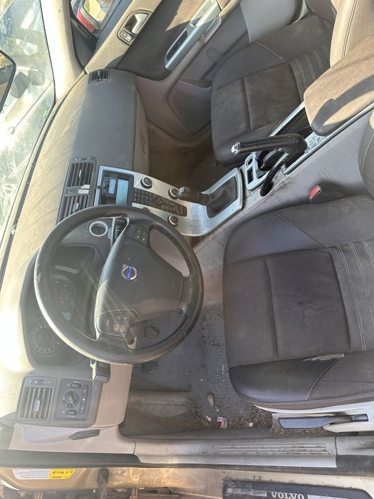 Dezmembrez volvo s40 /s60