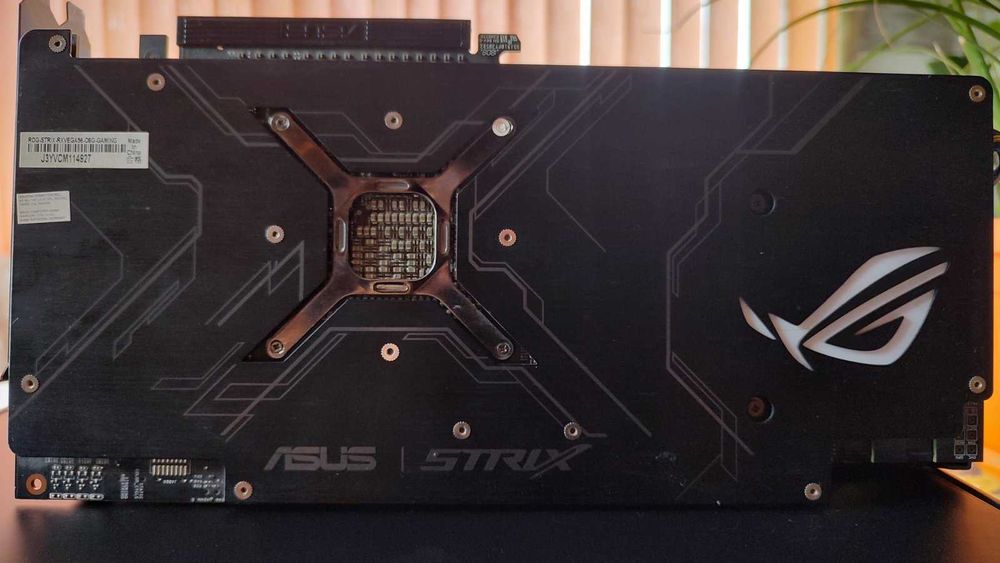 Asus Rog Strix Vega 56 gaming oc 8GB