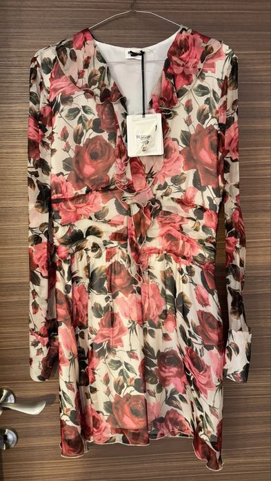 Vand rochie matase Bluegirl noua