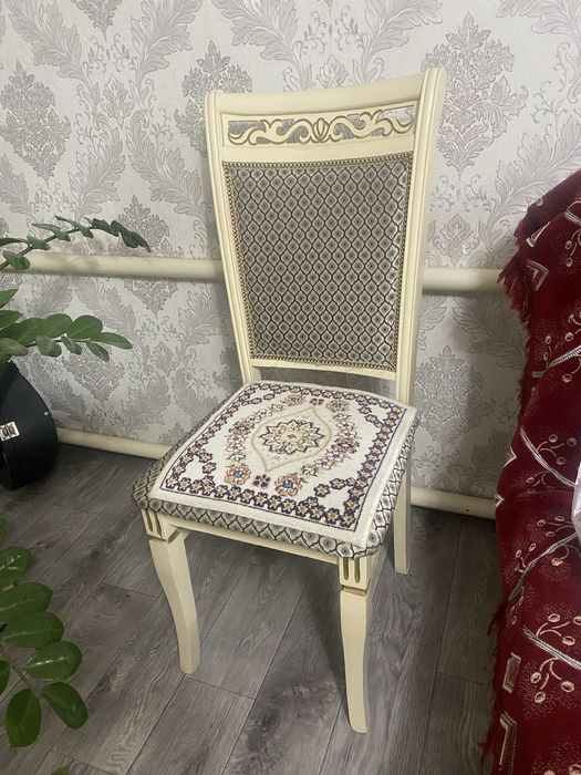 Продам 12стульев