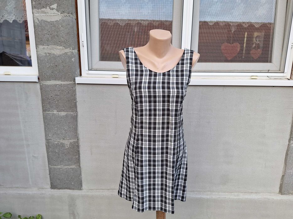 Delilah | rochie dama | bust 86 cm | mar. 40 - 42 | M - L