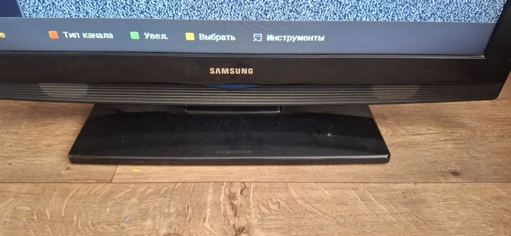 Телевизор Samsung LE32B350F1W