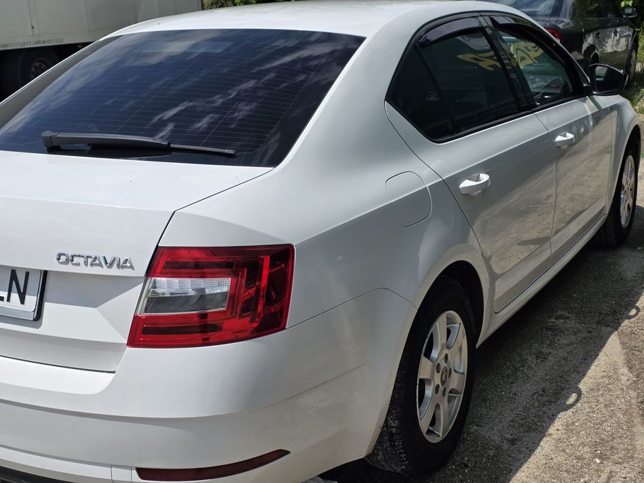 SKODA Octavia 2018 — imagine 2