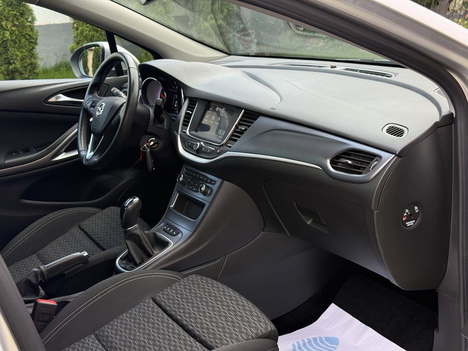 OPEL ASTRA K INNOVATION PLUS 1.6 CDTI 110CP EURO 6 LED MATRIX Rate Fixe Avans 0