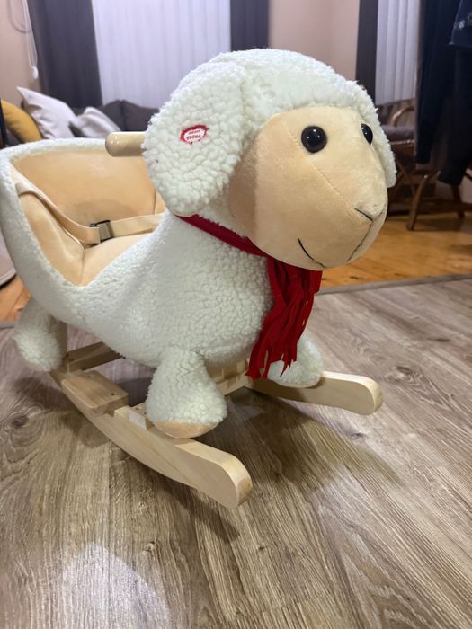 Детска люлка овца