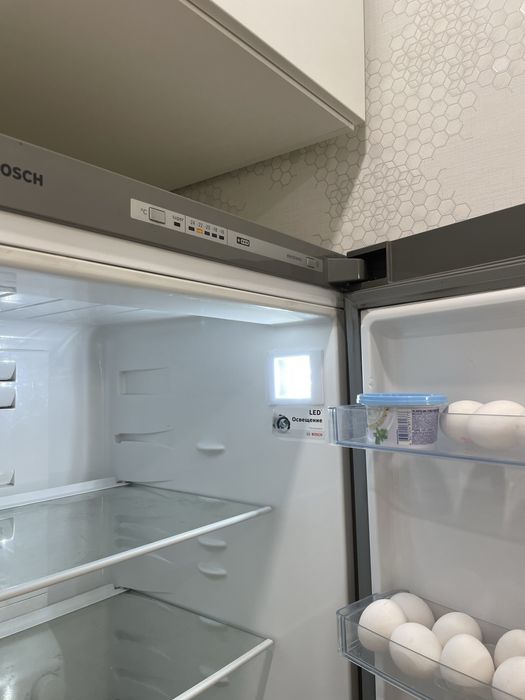 Холодильник BOSCH