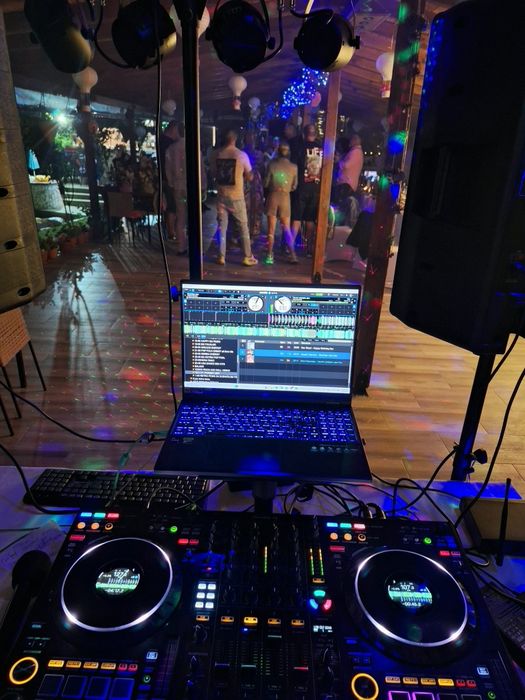 DJ МАШАТА / Дисководещ за вашия празник